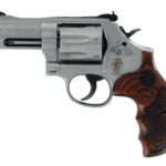 S&W 686 DELUXE 357 3" AS 7-SH - ROUND BUTT CHECKERED WOOD GRIP