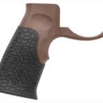 DANIEL DEF. GRIP AR-15 BROWN - WITH INTEGRATED TRIGGER GUARD